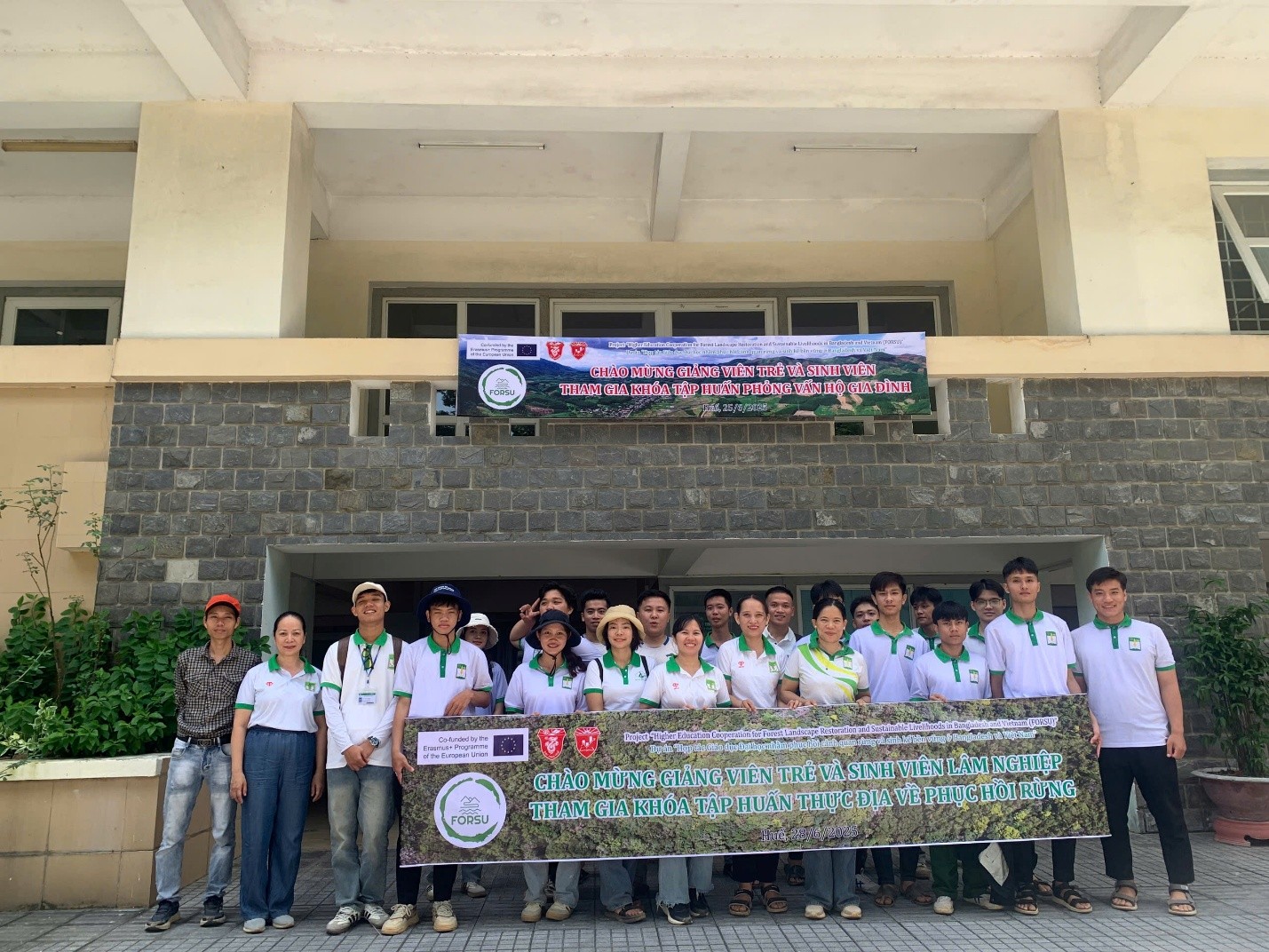 Figure 2. The participants and members of FORSU Hue before going to the field